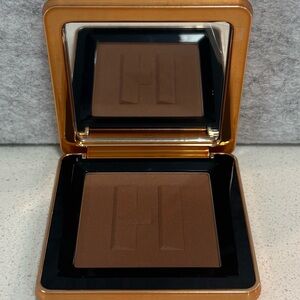 Haus Labs Power Sculpt Velvet Bronzer Medium Level 7. NIB